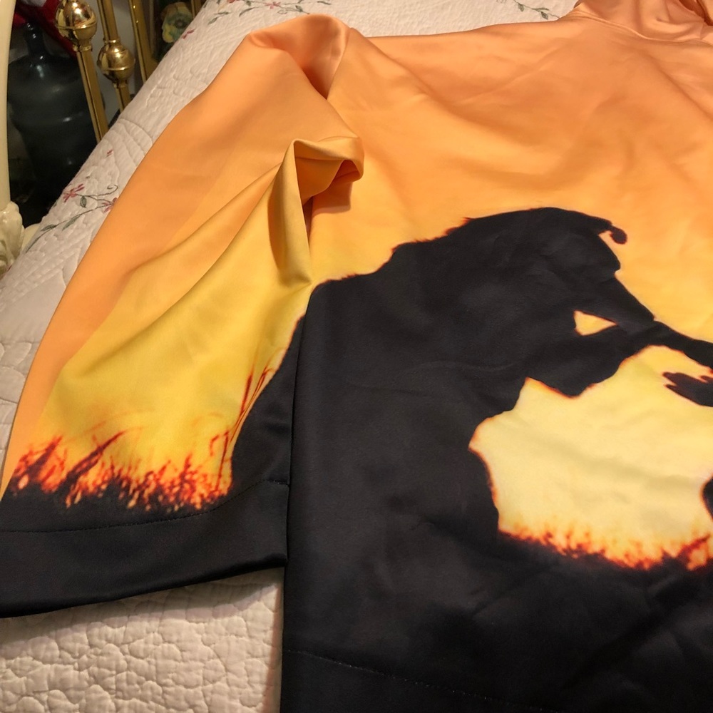Heartfelt hoodie with a warm touch